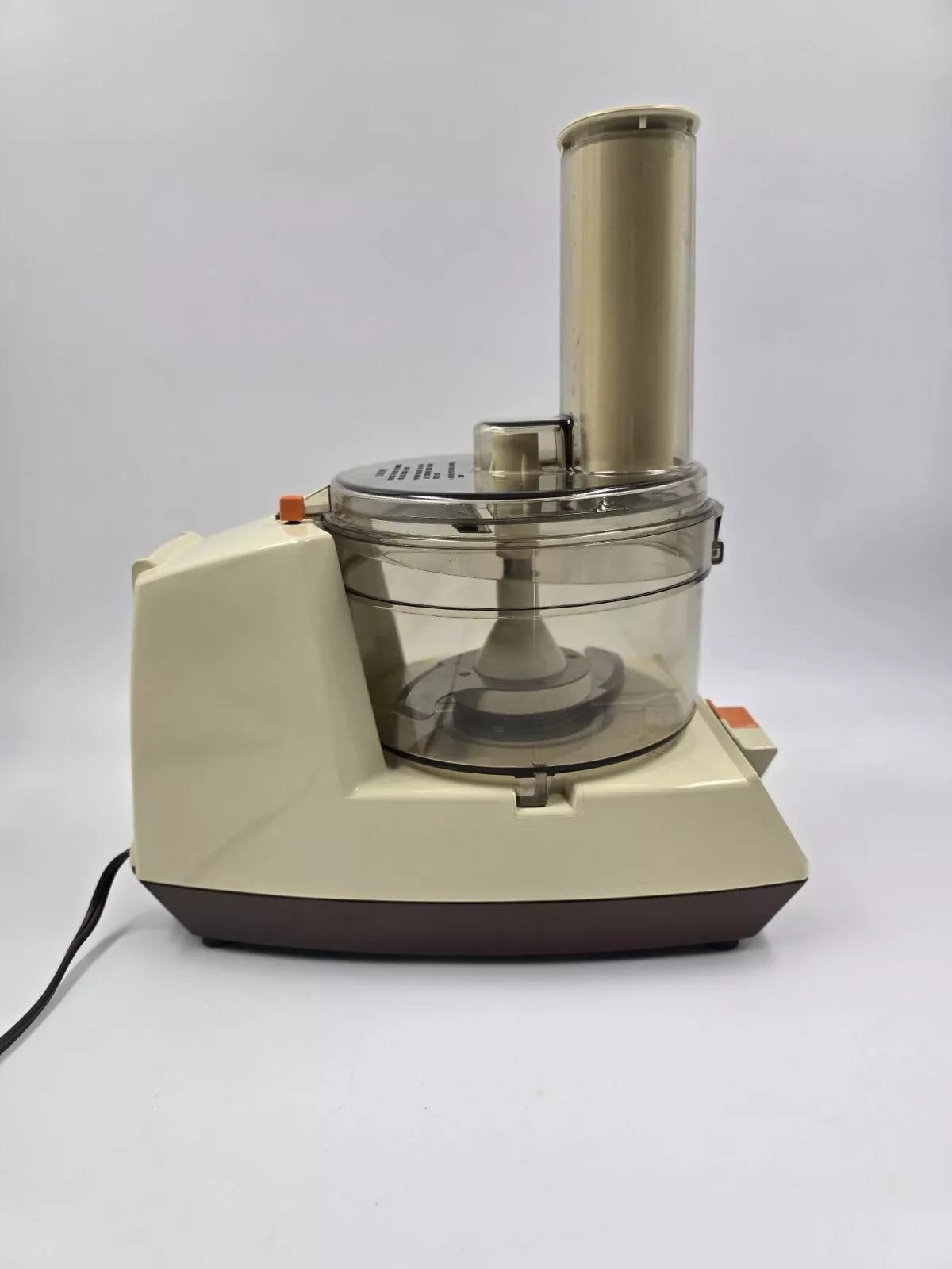 VINTAGE GENERAL ELECTRIC FOOD PROCESSOR - WORKS GREAT - MODEL D5FP1 - USA MADE