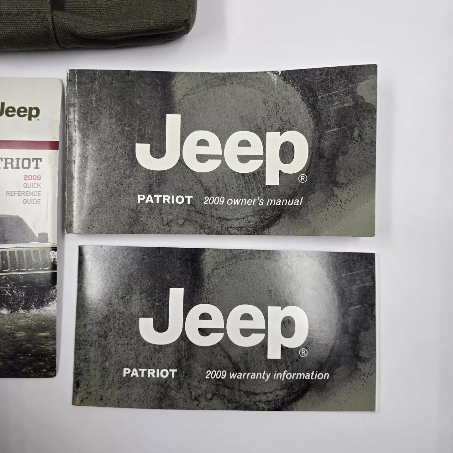 2009 JEEP PATRIOT OWNERS MANUAL & CASE