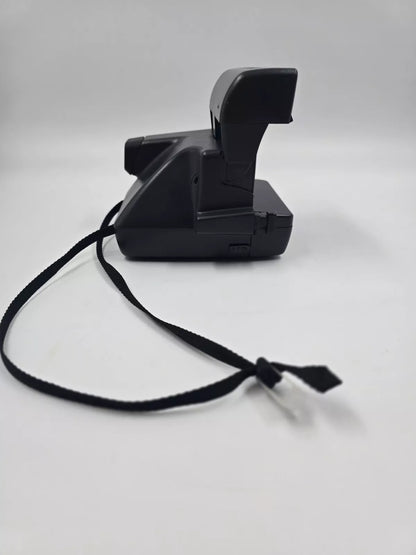 Polaroid One Step Close-Up 600 Instant Film Camera With Strap Working Flash Vtg