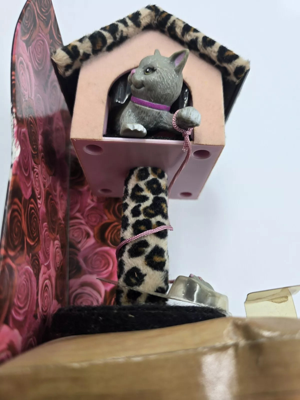 Barbie Fashion Fever Room: Kitty Corner Mattel 2005 w/ Cat and Tree J0663 NRFB