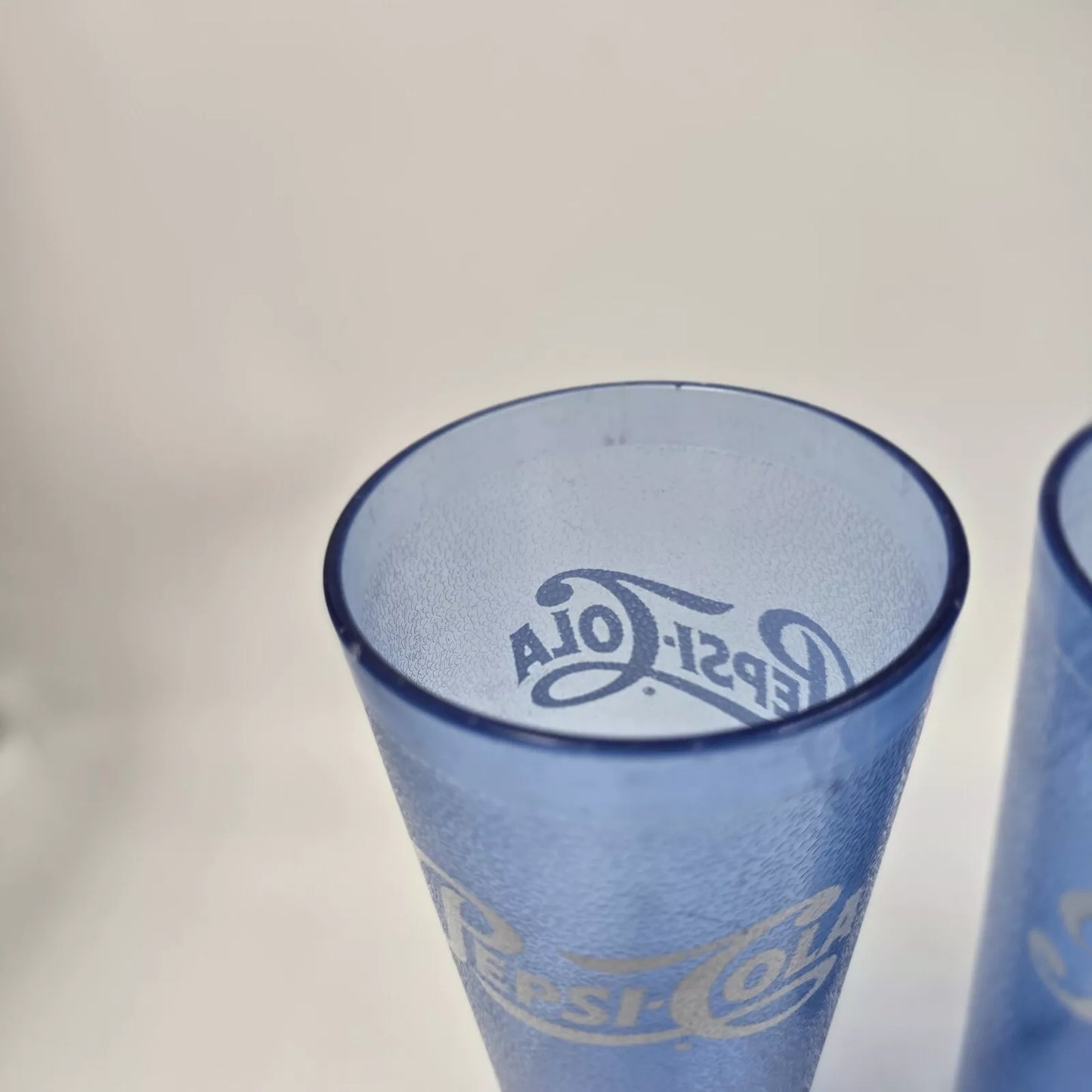 4 SET ROYAL BLUE FROSTED PLASTIC PEPSI-COLA CUPS 16 OZ RESTAURANT STYLE